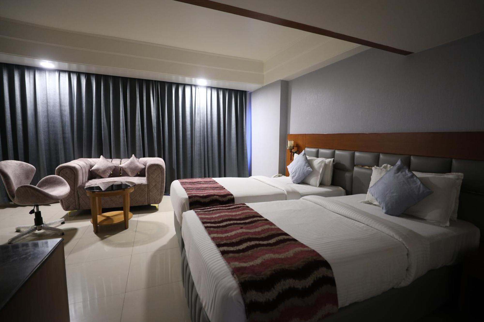 Eastin Hotels ハイデラバード エクステリア 写真